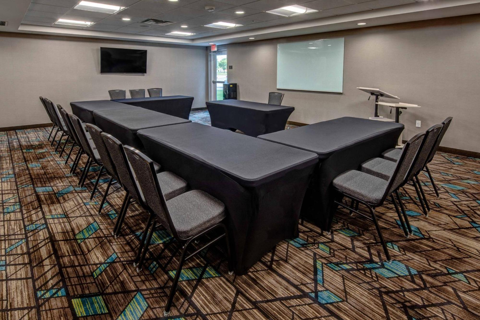 Residence Inn By Marriott Tulsa Midtown Buitenkant foto