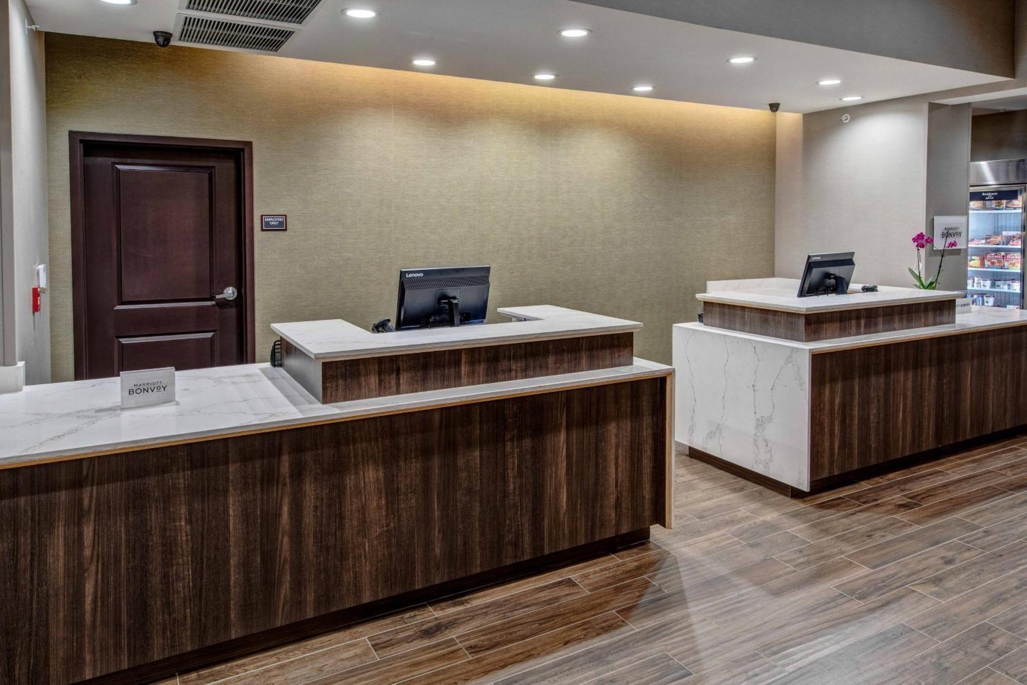 Residence Inn By Marriott Tulsa Midtown Buitenkant foto