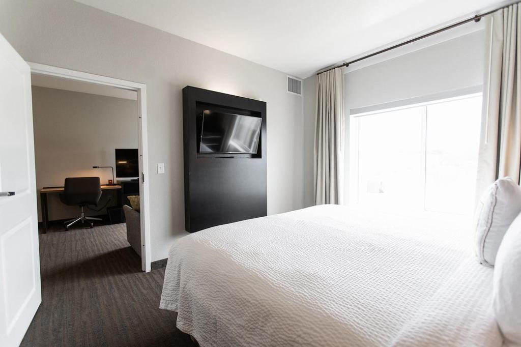 Residence Inn By Marriott Tulsa Midtown Buitenkant foto